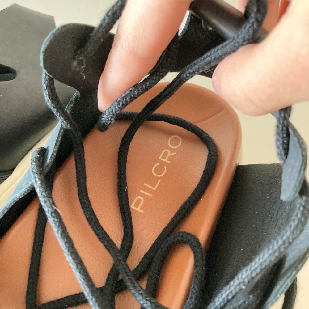 NWOT Pilcro Anthropologie Tie-Up Gladiator Sport Black Leather Sandals Sz 39 - Picture 4 of 6